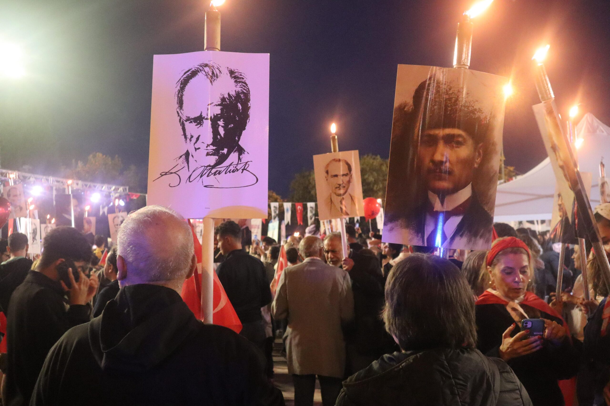 Tuzla’da 19 Mayıs Coşkusu Yürüyüşle Kutlandı