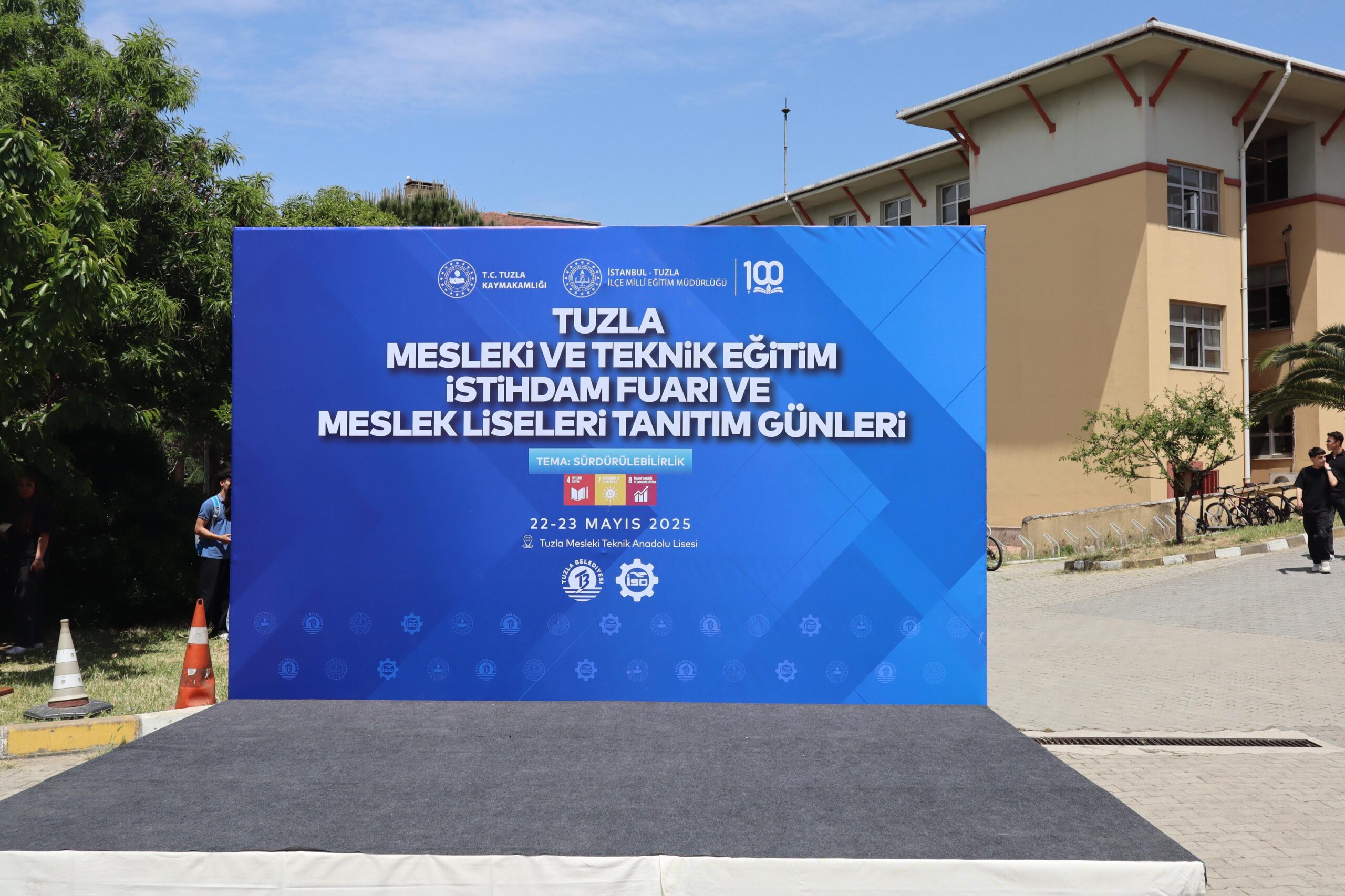 Tuzla Mesleki Ve Teknik İstihdam Fuarı Gerçekleşti