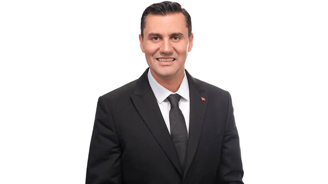 Manisa Büyükşehir Belediye Başkanı Ferdi Zeyrek Hayatını Kaybetti