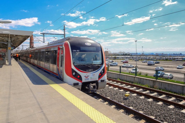 Marmaray’da İş Yavaşlatma Eylemi: Seferlerde Aksamalar Yaşanıyor