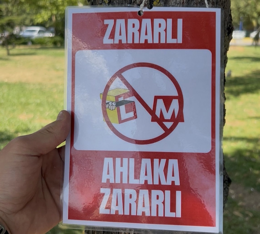 Tuzla Ak Gençlik’ten Leman Dergisi’ne Tepki: “Kutsal Değerlerimize Yapılan Saldırıyı Kabul Etmiyoruz”