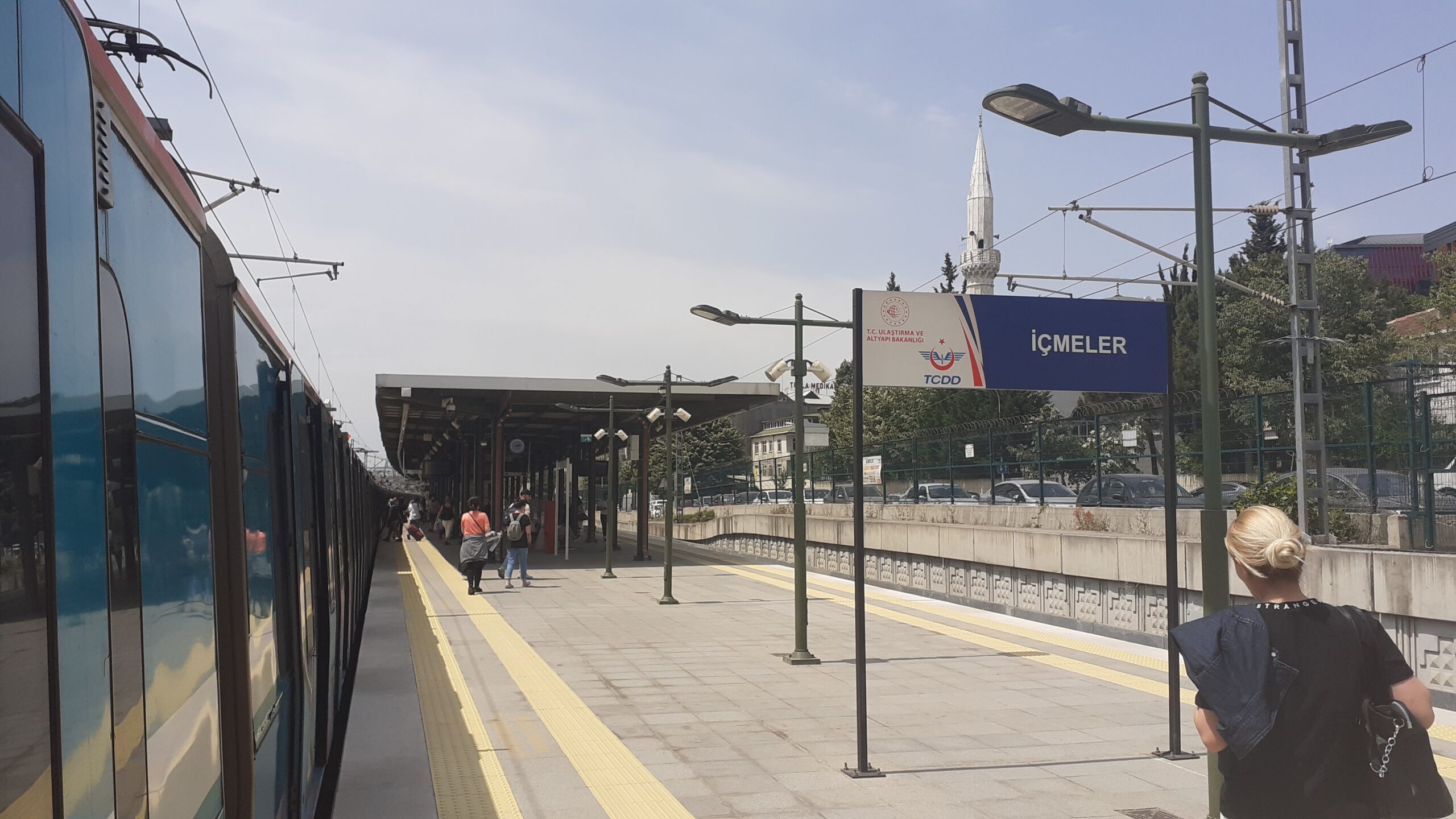 Marmaray İçmeler İstasyonu’nda Direk Devrildi: Seferlerde Gecikme Yaşanıyor