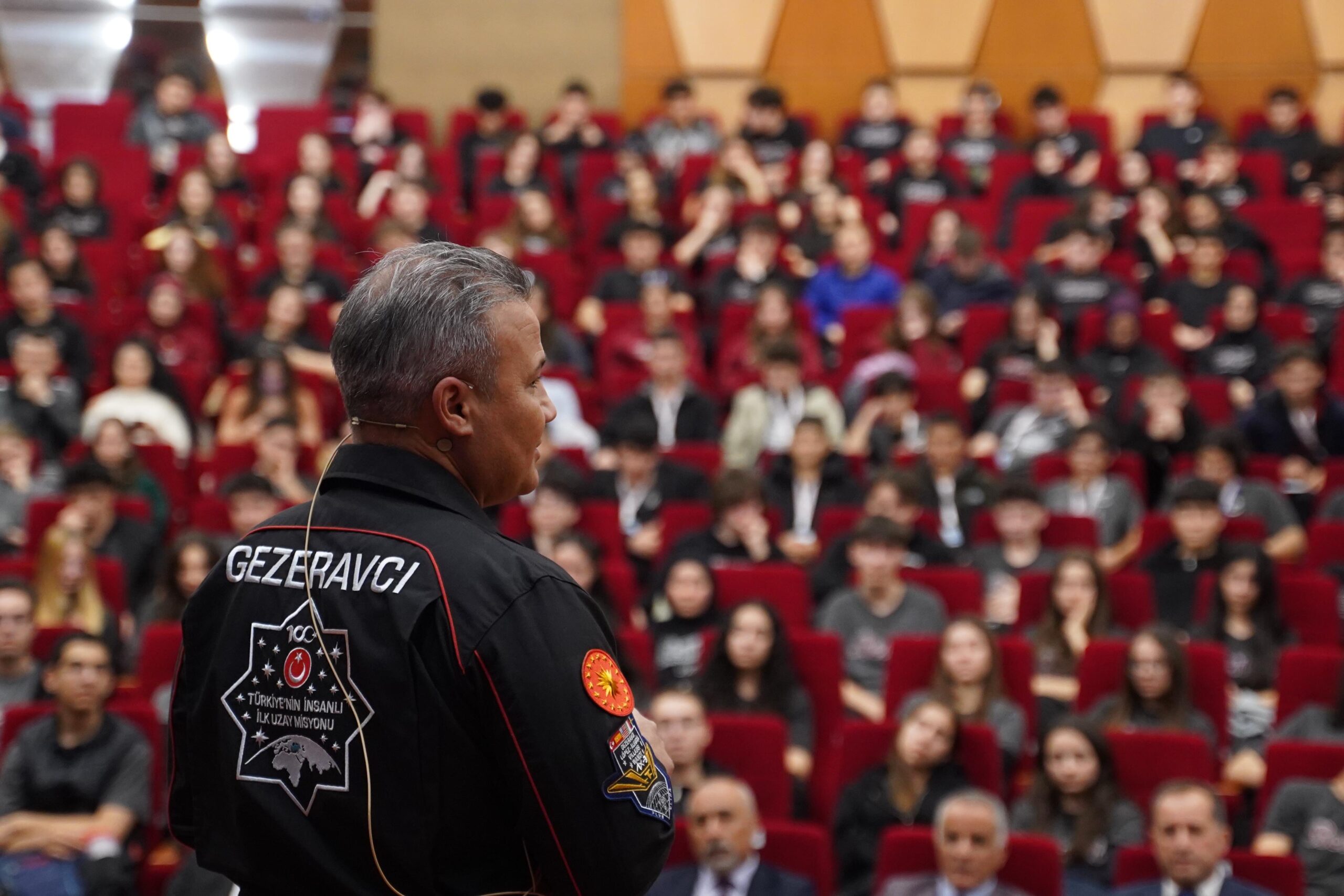 Türkiye’nin İlk Astronotu Alper Gezeravcı Tuzla’daydı!