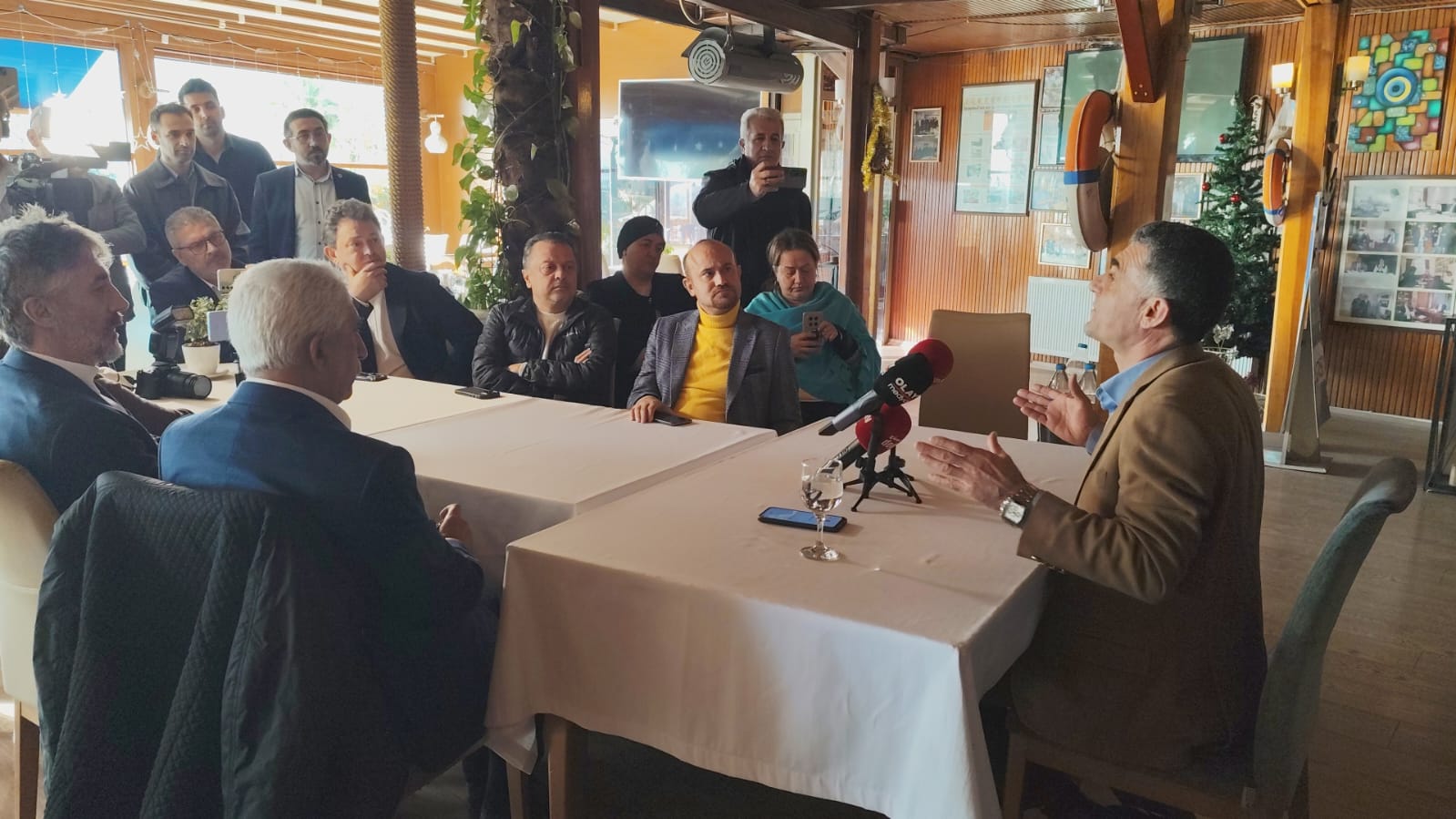 Hasan Özdemir Basın Mensuplarıyla Buluştu Hasan Özdemir Basın Mensuplarıyla Buluştu