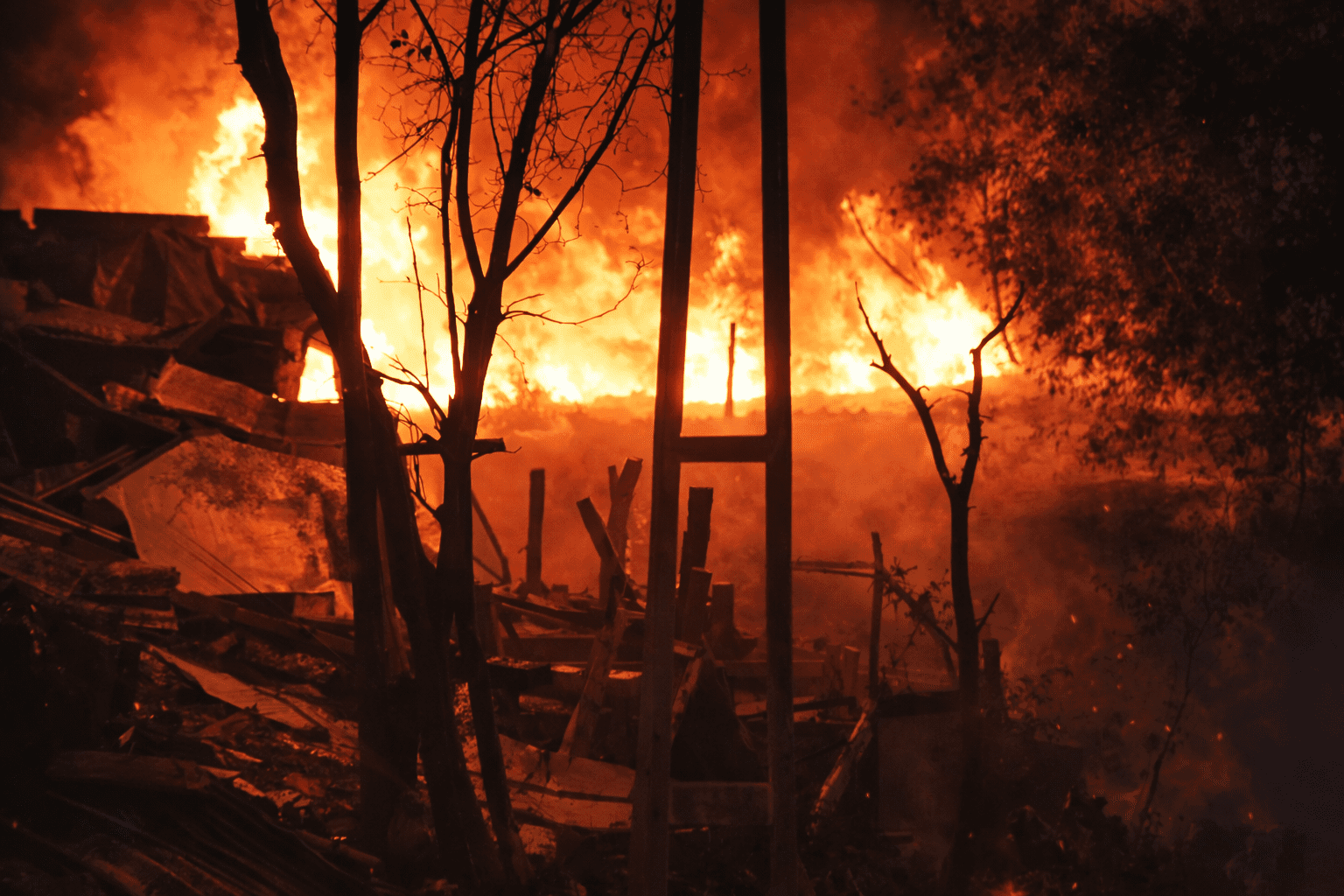 Tuzla Mimar Sinan Mahallesi’nde Gecekondu Yangını!